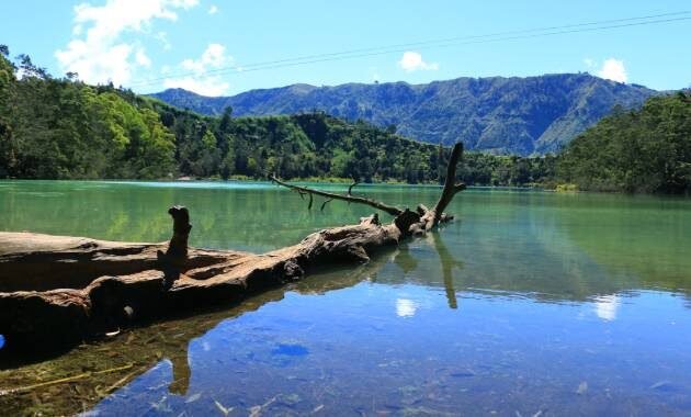 Telaga Warna Dieng